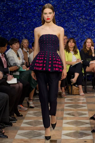 Look 23